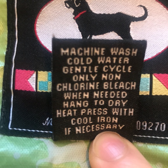 The Black Dog lime green rain jacket - Picture 6 of 9